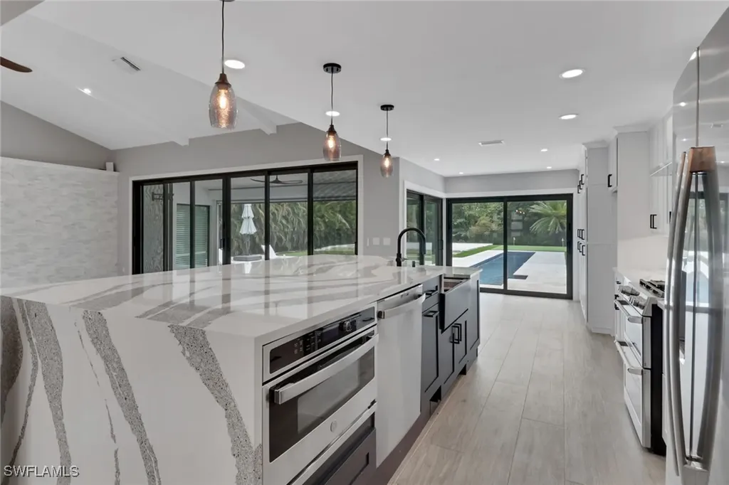 1806 Princess Court Naples FL 34110