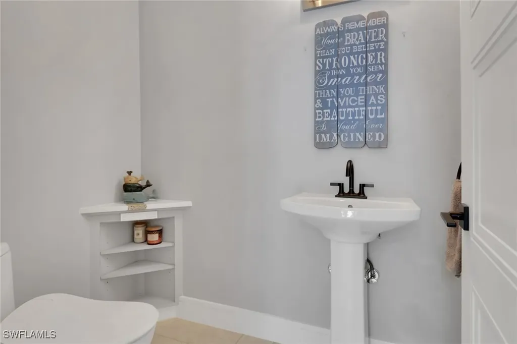 1806 Princess Court Naples FL 34110