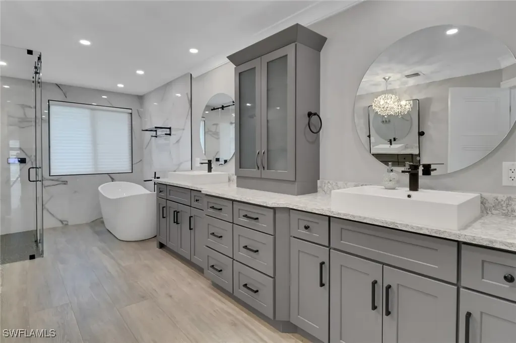 1806 Princess Court Naples FL 34110