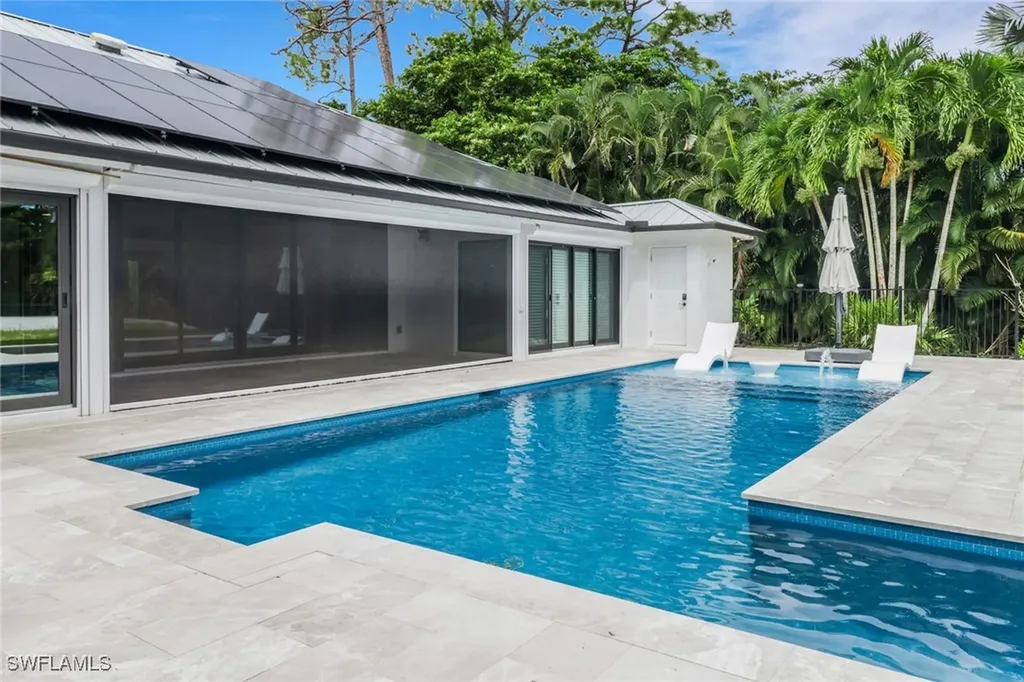 1806 Princess Court Naples FL 34110