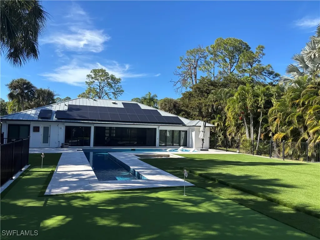 1806 Princess Court Naples FL 34110