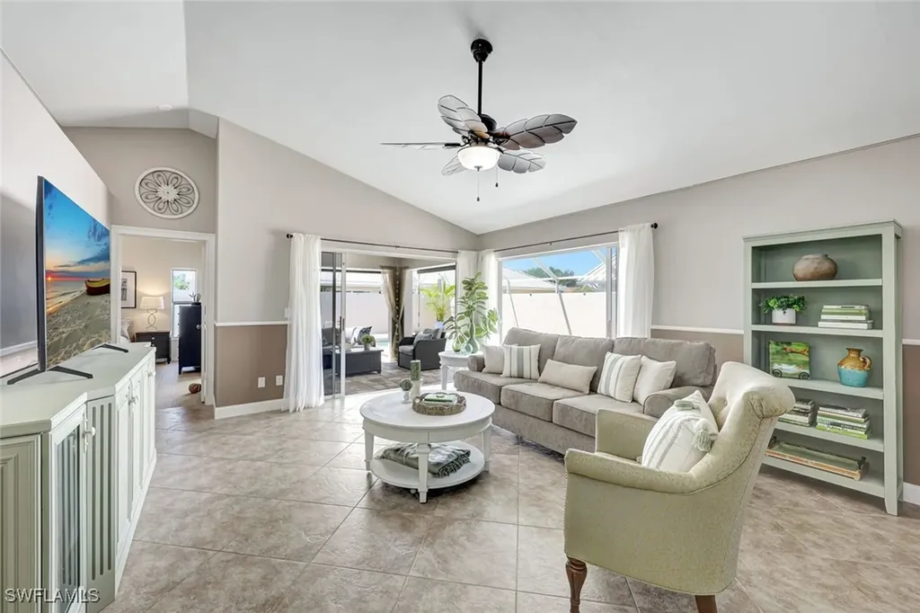 11043 Longshore Way W Naples FL 34119