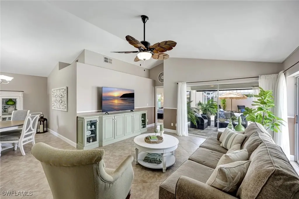 11043 Longshore Way W Naples FL 34119