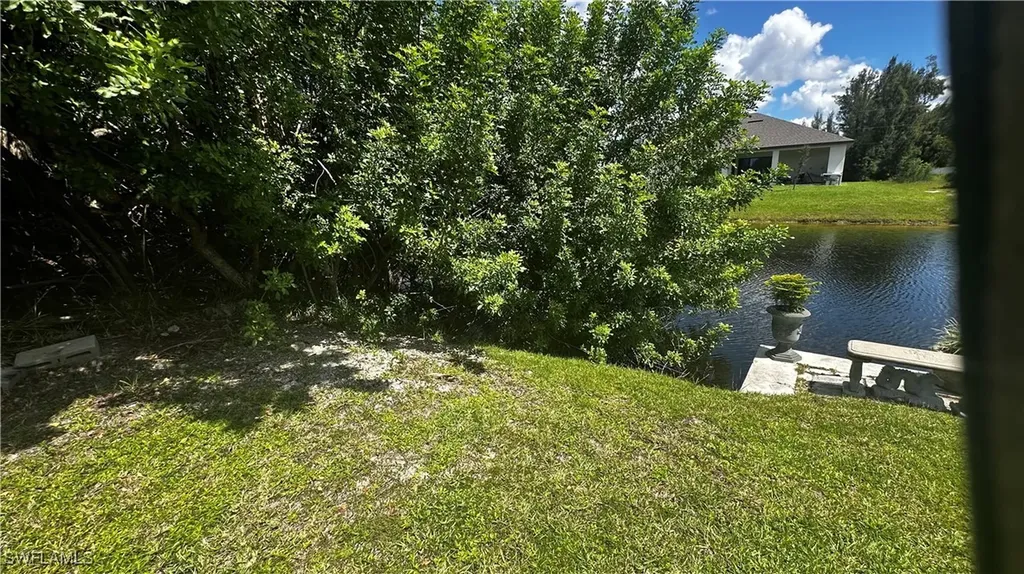 1135 NW 28th Place Cape Coral FL 33993