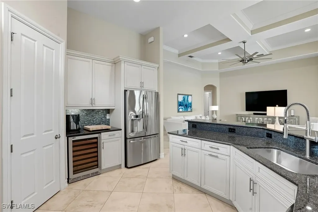 6376 Costa Circle Naples FL 34113