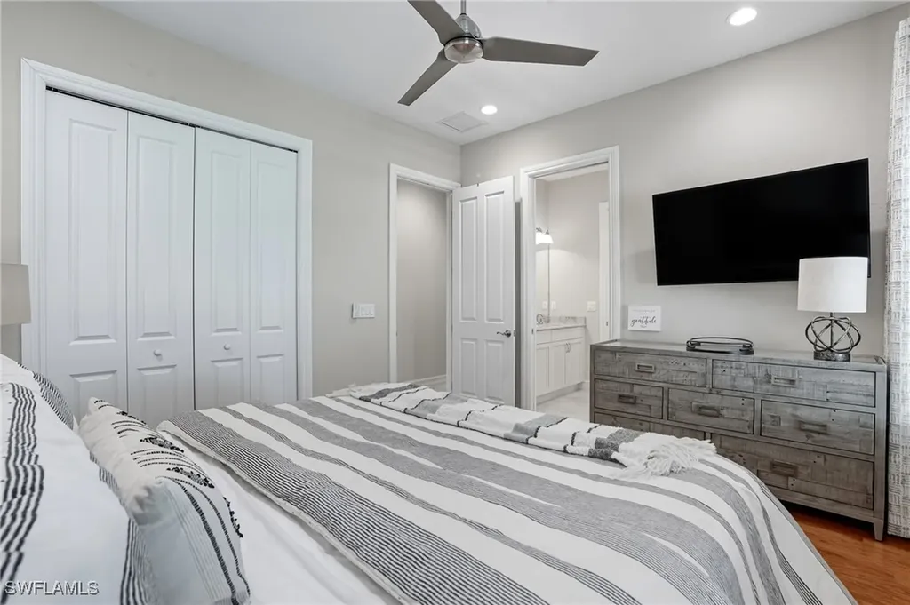 6376 Costa Circle Naples FL 34113