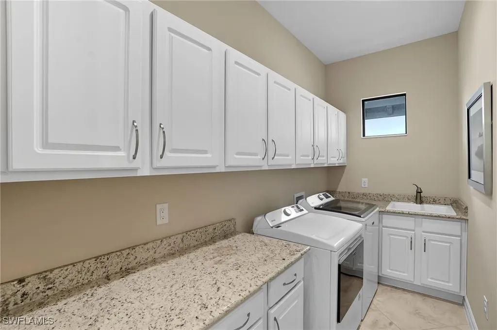 6376 Costa Circle Naples FL 34113