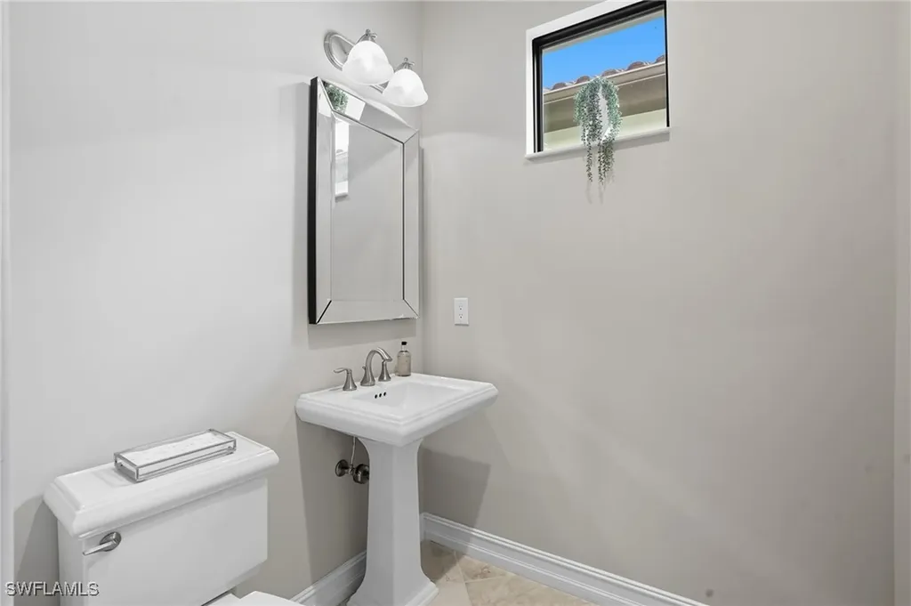 6376 Costa Circle Naples FL 34113