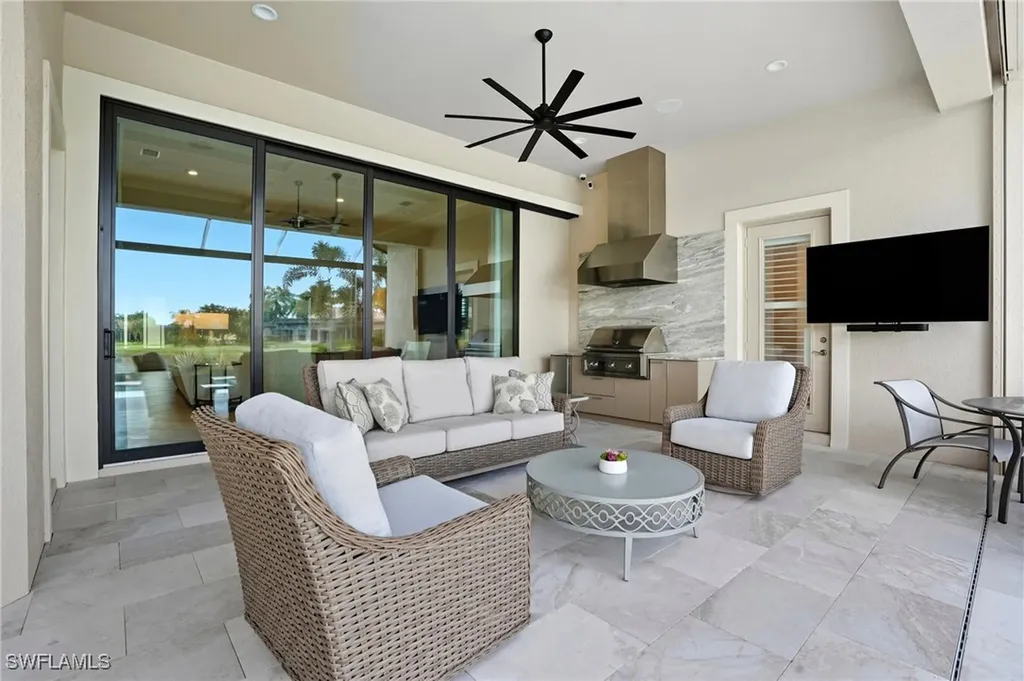 6376 Costa Circle Naples FL 34113