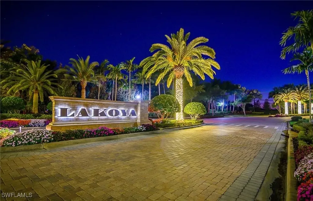 6376 Costa Circle Naples FL 34113