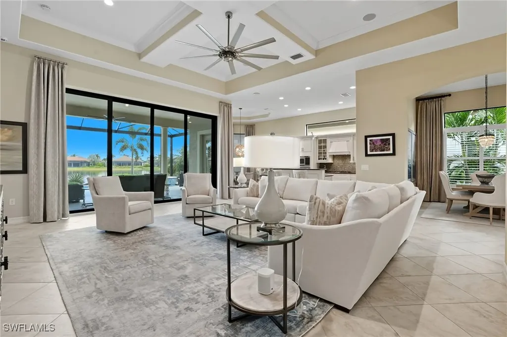 6376 Costa Circle Naples FL 34113