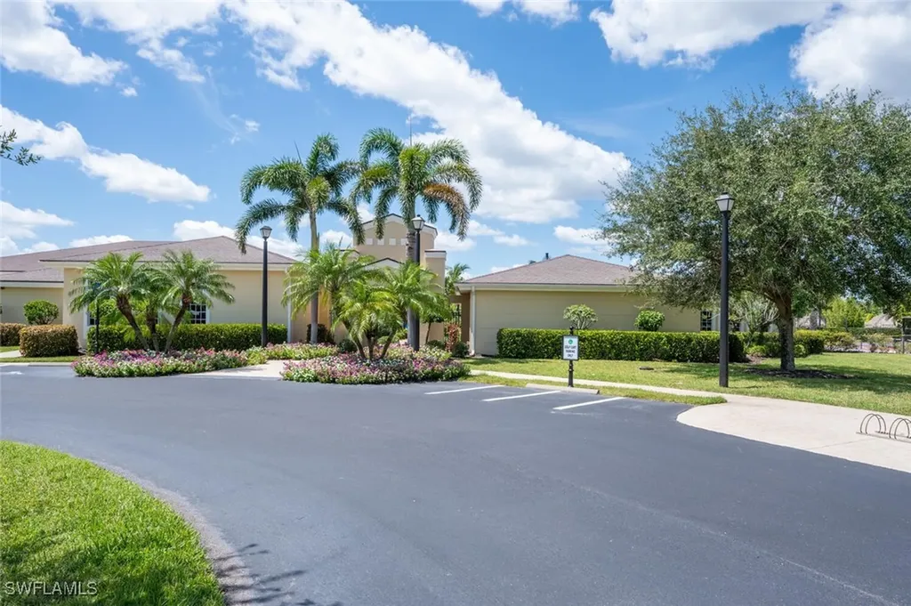 Fort Myers FL 33905