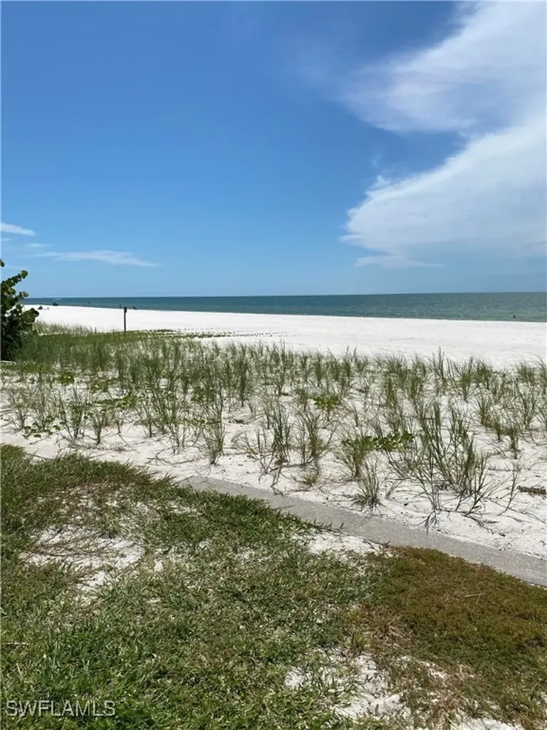 3971 Gulf Shore Boulevard N Naples FL 34103