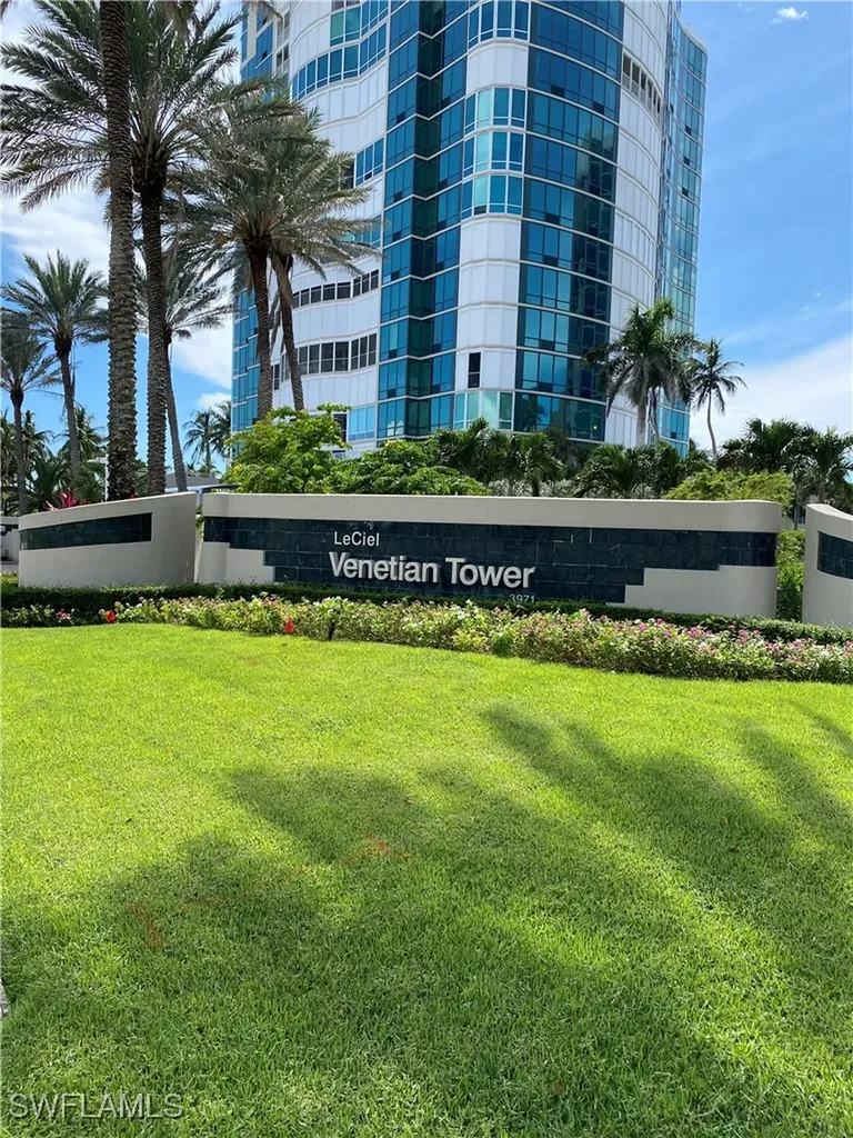 3971 Gulf Shore Boulevard N Naples FL 34103