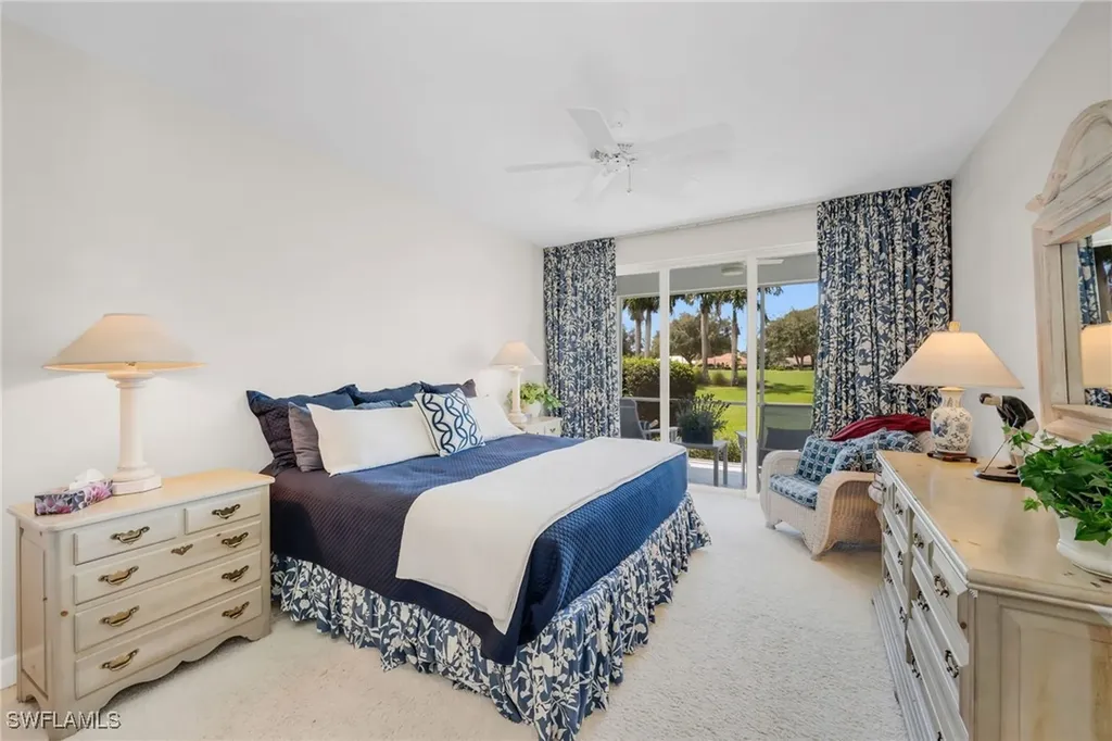 496 Edgemere Way E Naples FL 34105