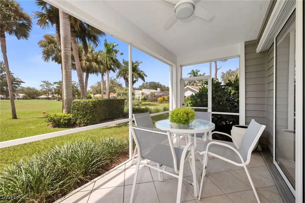 496 Edgemere Way E Naples FL 34105