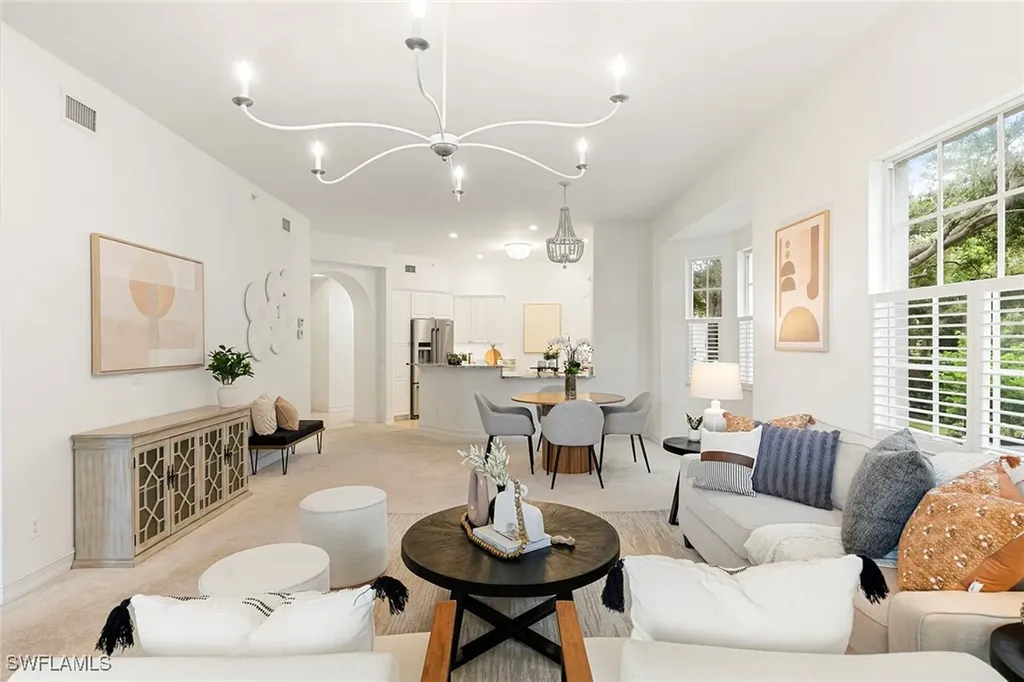 837 Sailaway Lane Naples FL 34108