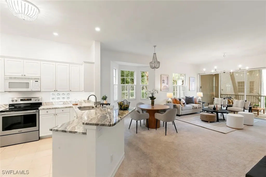 837 Sailaway Lane Naples FL 34108