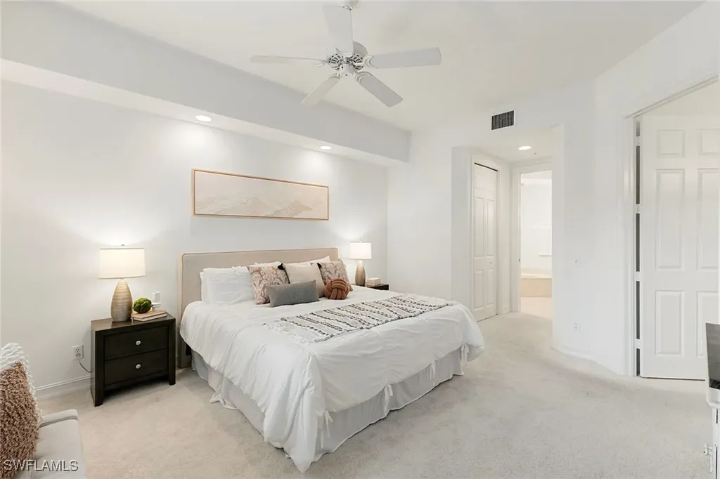 837 Sailaway Lane Naples FL 34108