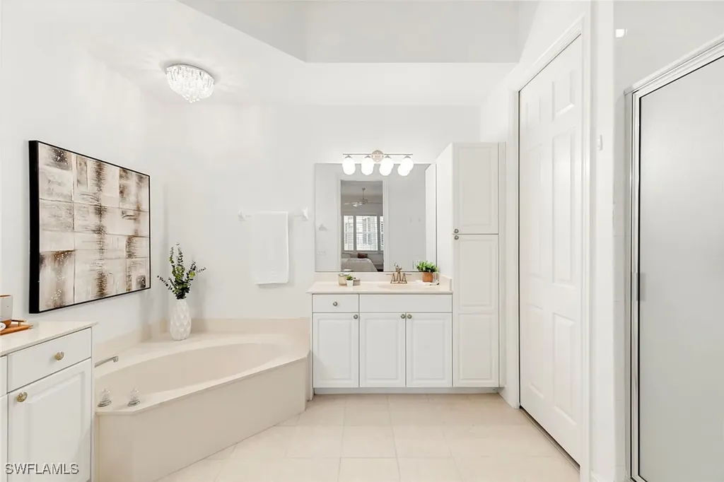 837 Sailaway Lane Naples FL 34108