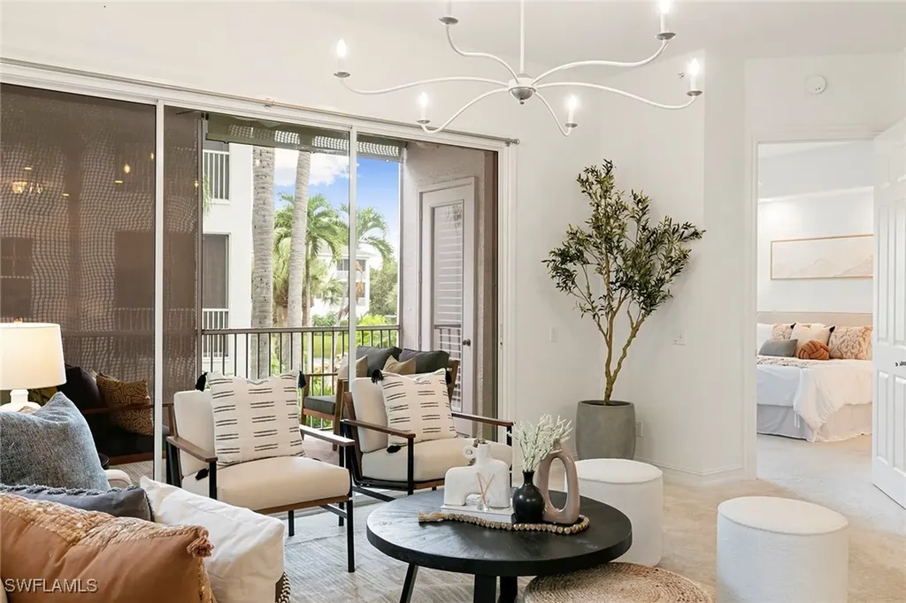 837 Sailaway Lane Naples FL 34108