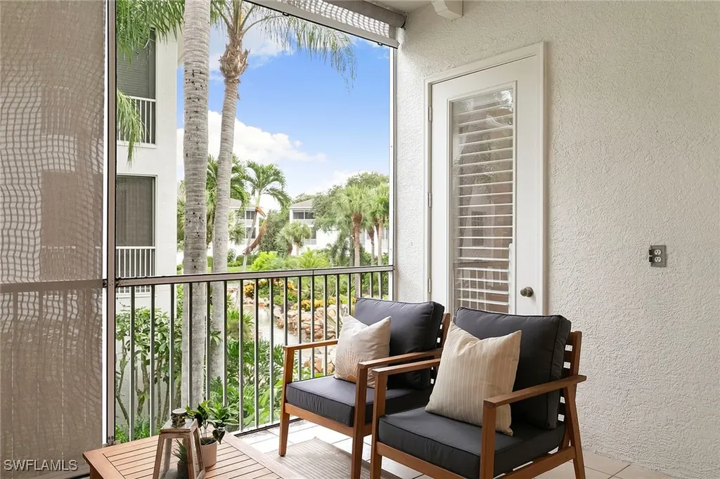 837 Sailaway Lane Naples FL 34108