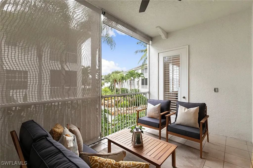 837 Sailaway Lane Naples FL 34108