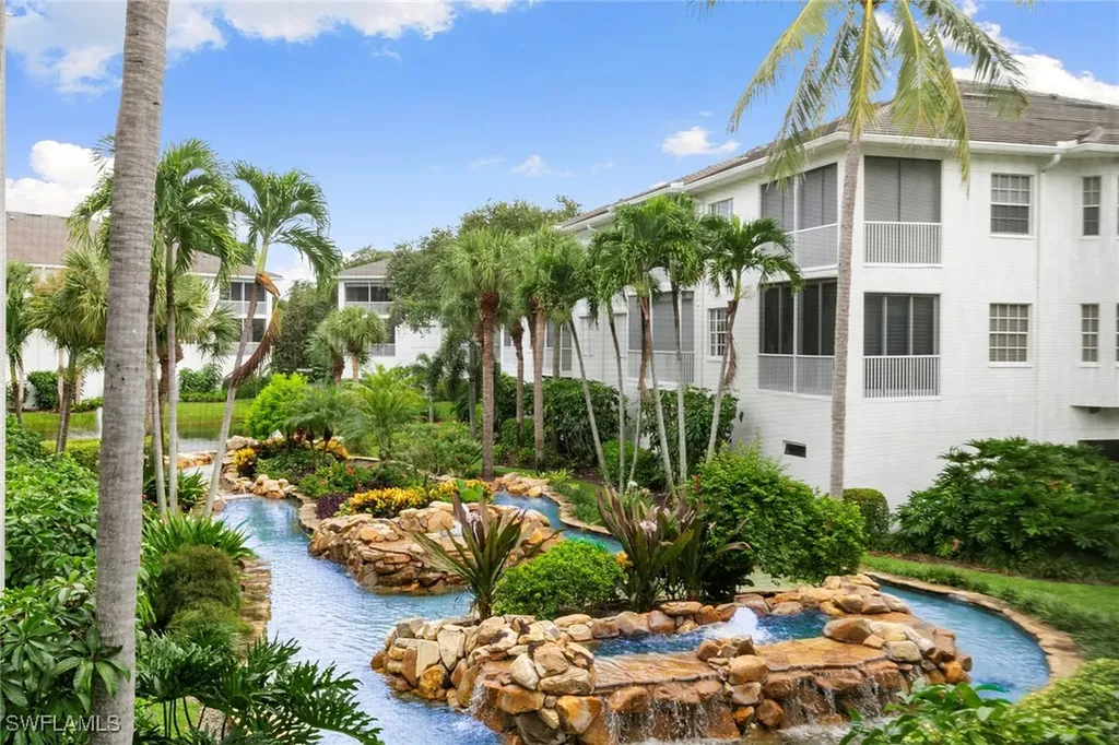 837 Sailaway Lane Naples FL 34108