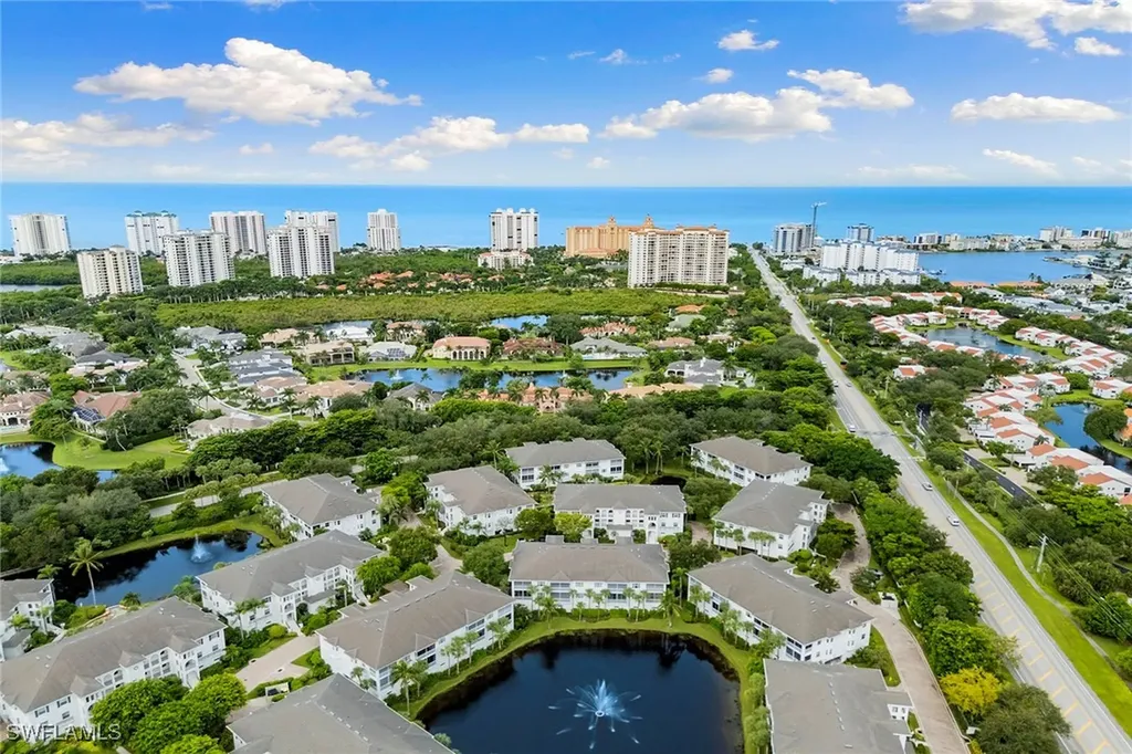 837 Sailaway Lane Naples FL 34108