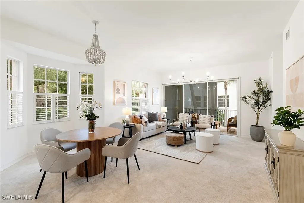 837 Sailaway Lane Naples FL 34108