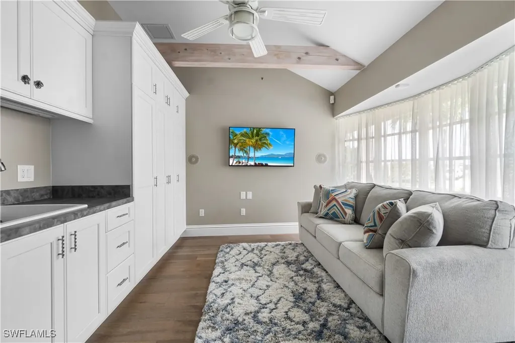 1320 Marlin Drive Naples FL 34102