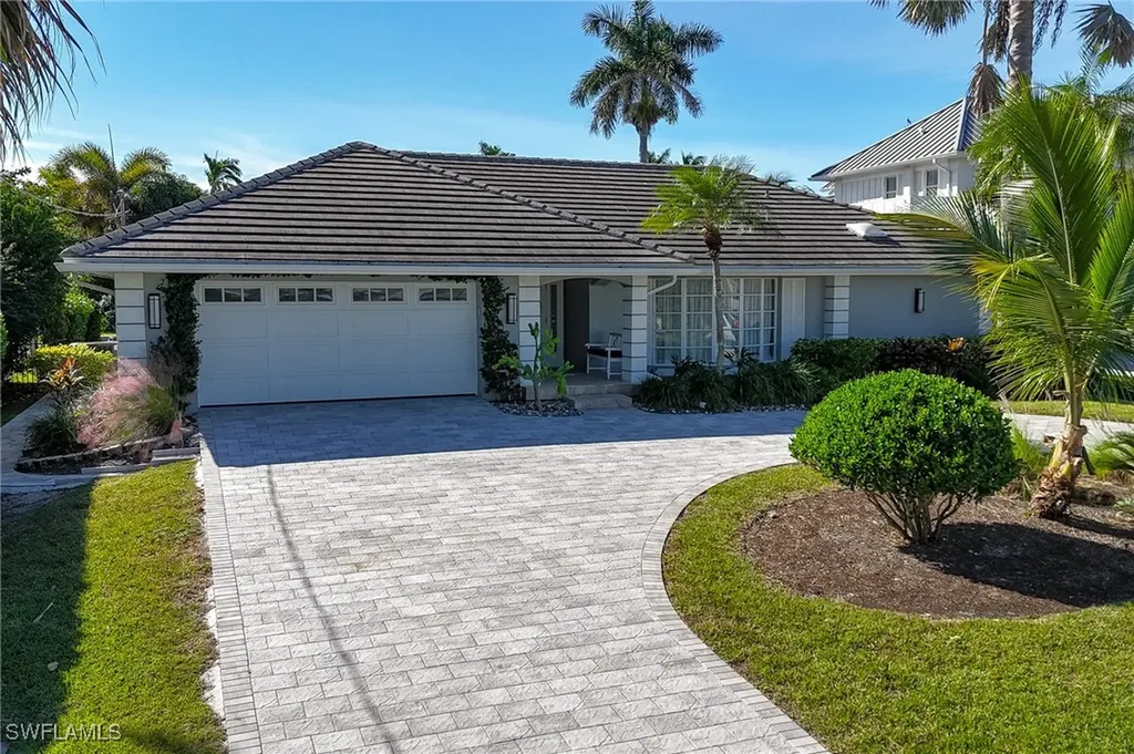 1320 Marlin Drive Naples FL 34102