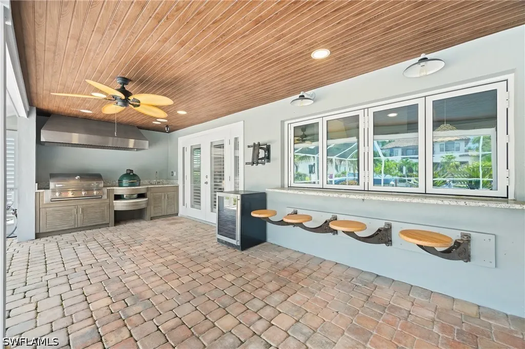 1320 Marlin Drive Naples FL 34102