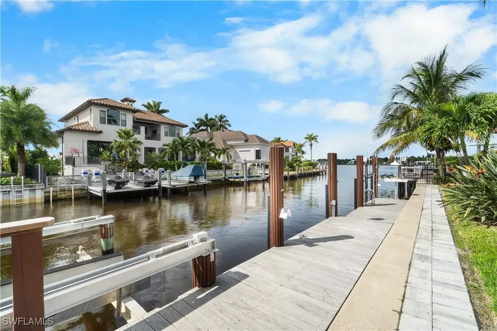 1320 Marlin Drive Naples FL 34102