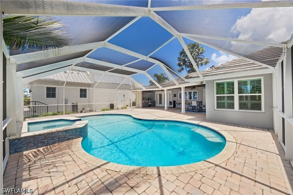1320 Marlin Drive Naples FL 34102