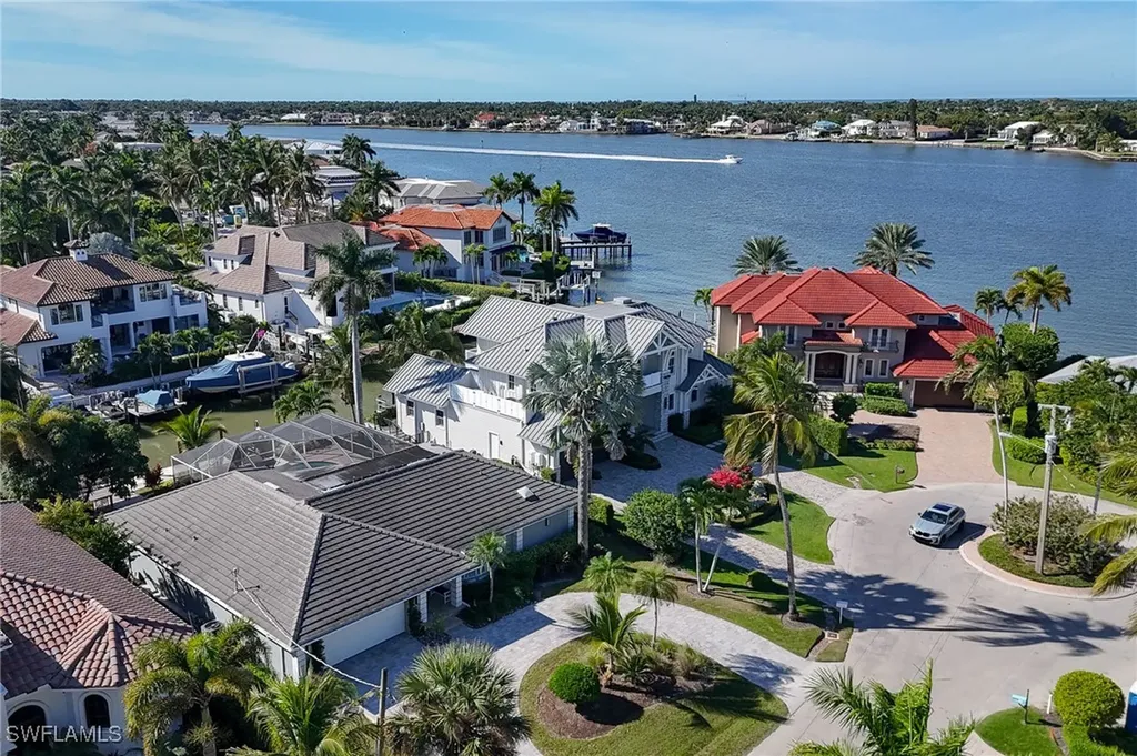 1320 Marlin Drive Naples FL 34102
