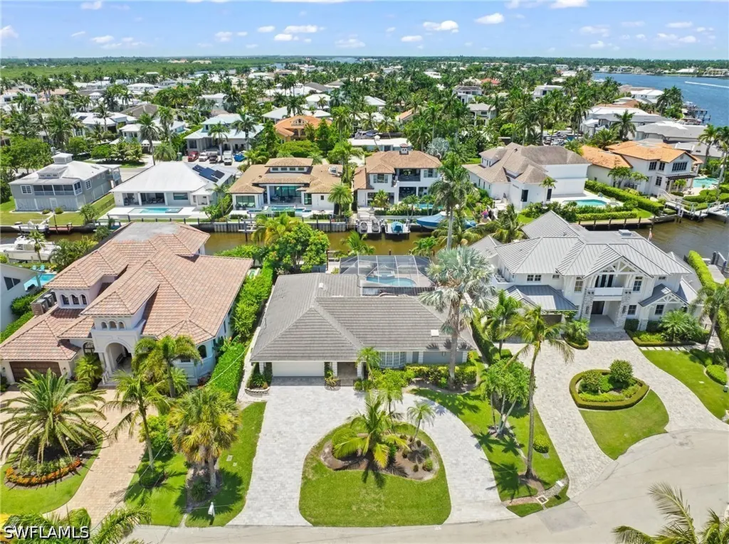 1320 Marlin Drive Naples FL 34102