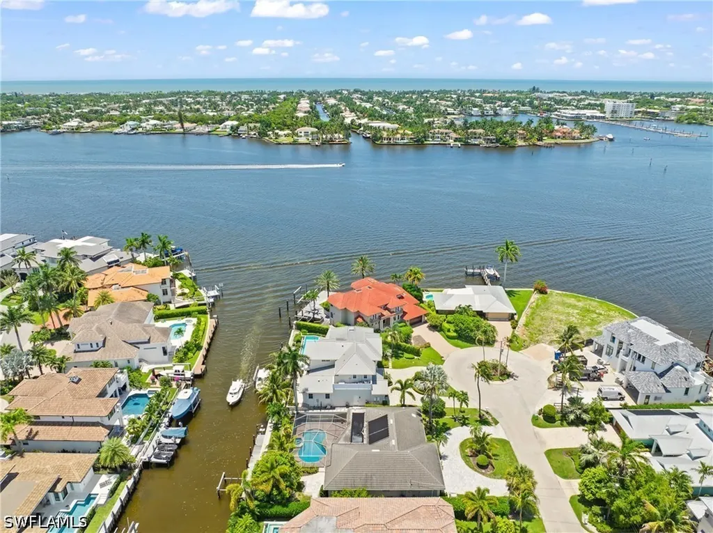 1320 Marlin Drive Naples FL 34102