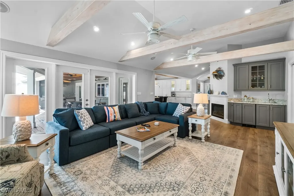 1320 Marlin Drive Naples FL 34102