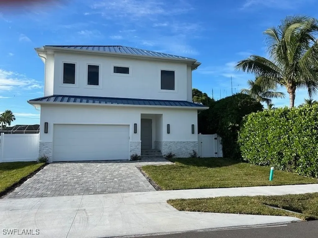Naples FL, 510 111TH Avenue N