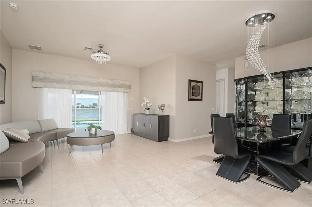 2250 Grove Drive Naples FL 34120