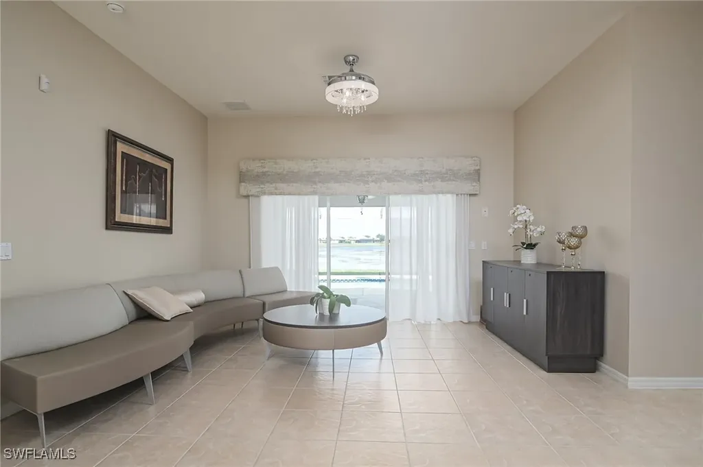 2250 Grove Drive Naples FL 34120