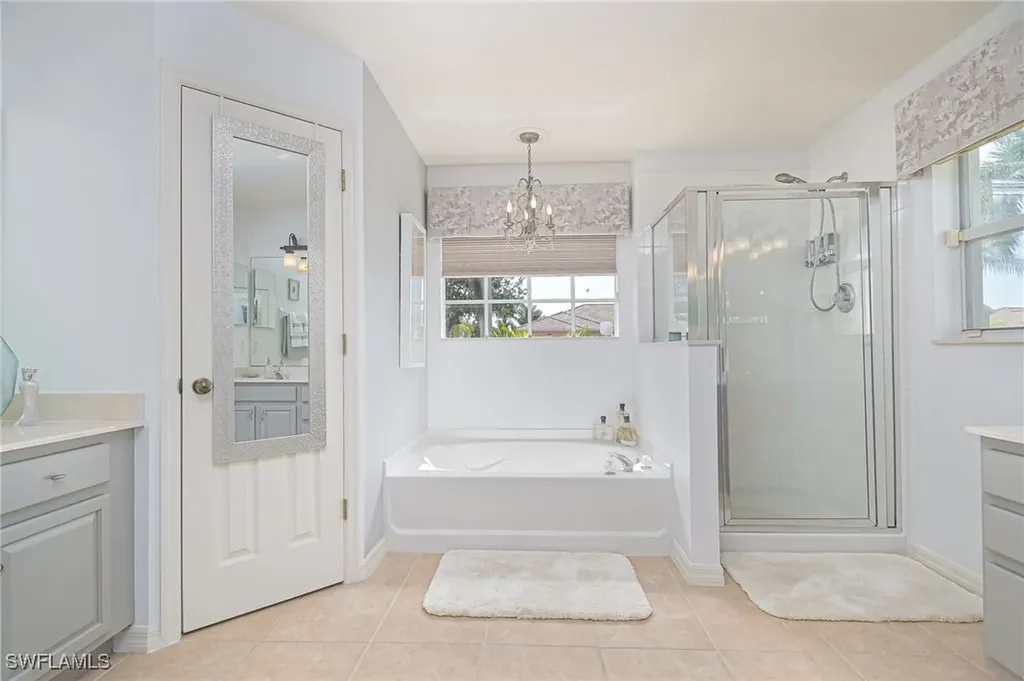 2250 Grove Drive Naples FL 34120