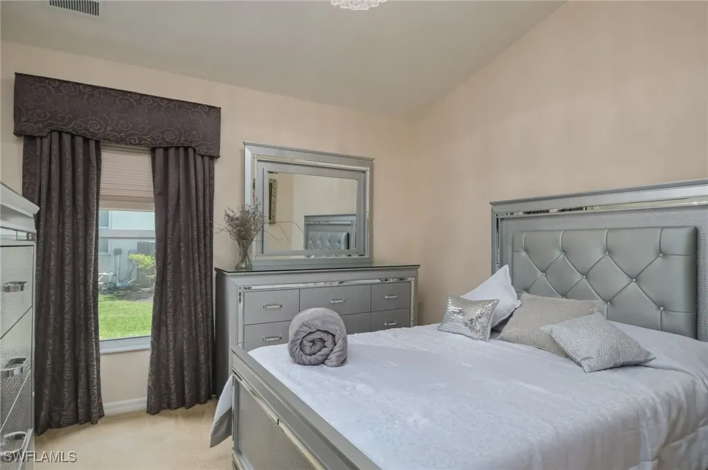 2250 Grove Drive Naples FL 34120