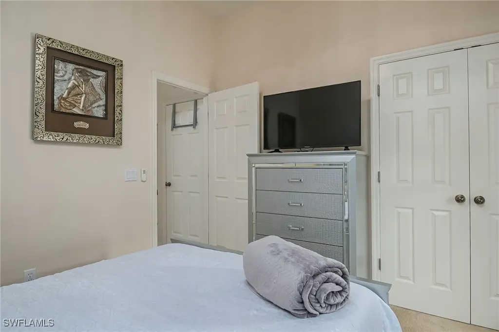 2250 Grove Drive Naples FL 34120