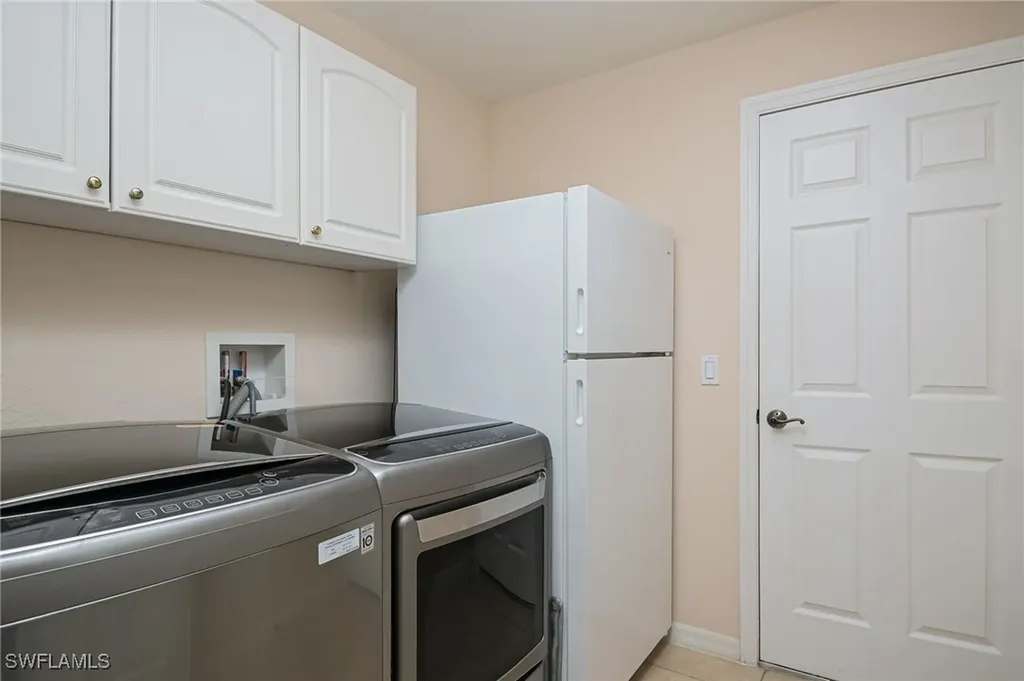 2250 Grove Drive Naples FL 34120