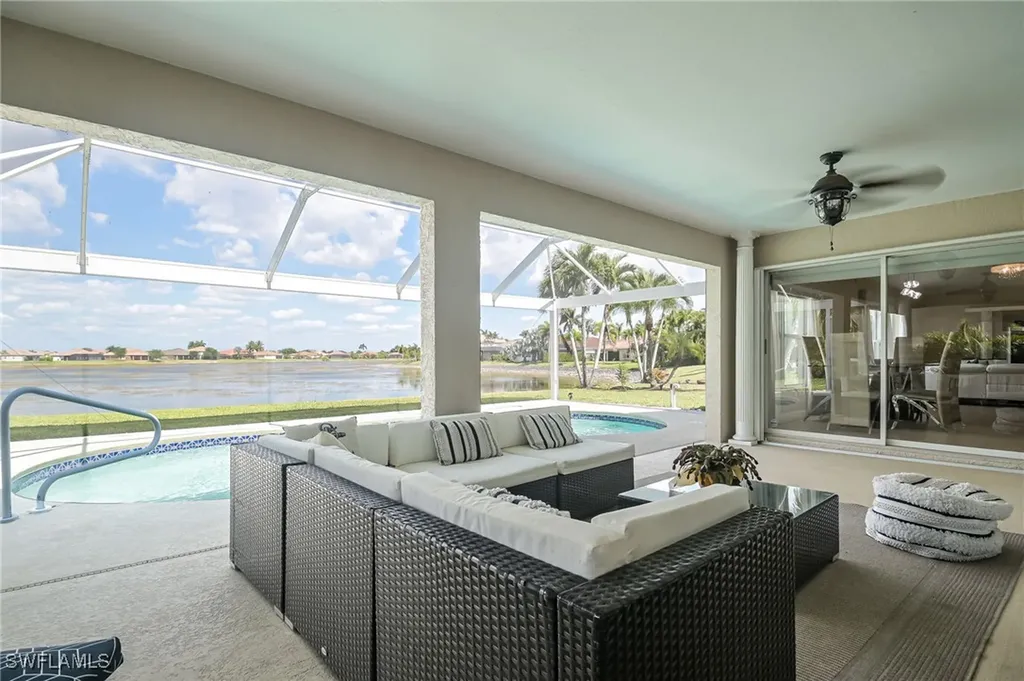 2250 Grove Drive Naples FL 34120