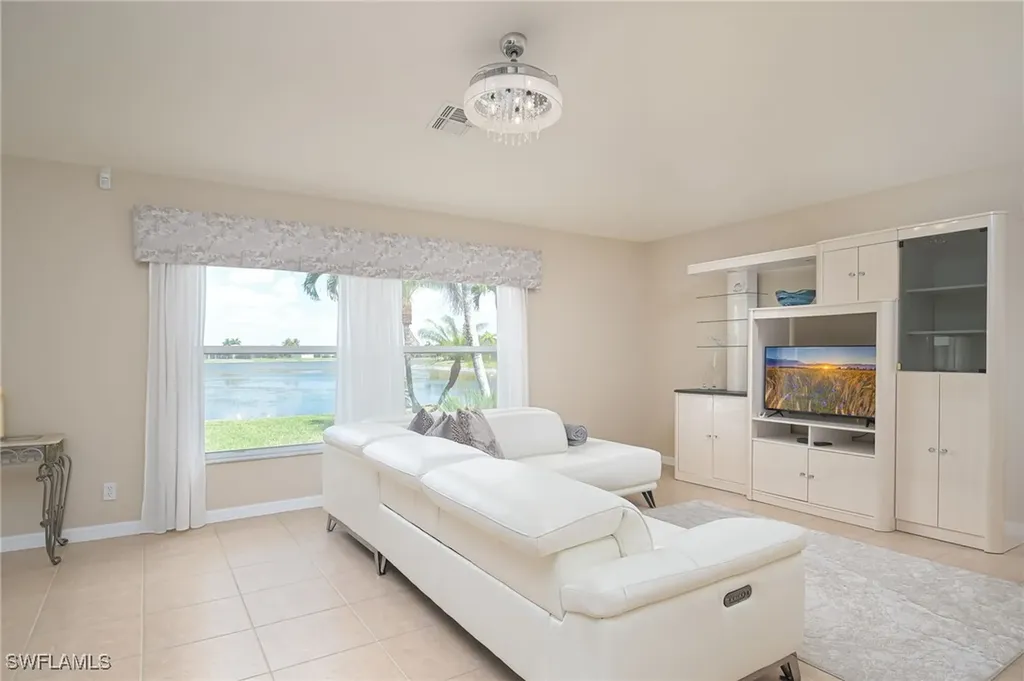 2250 Grove Drive Naples FL 34120