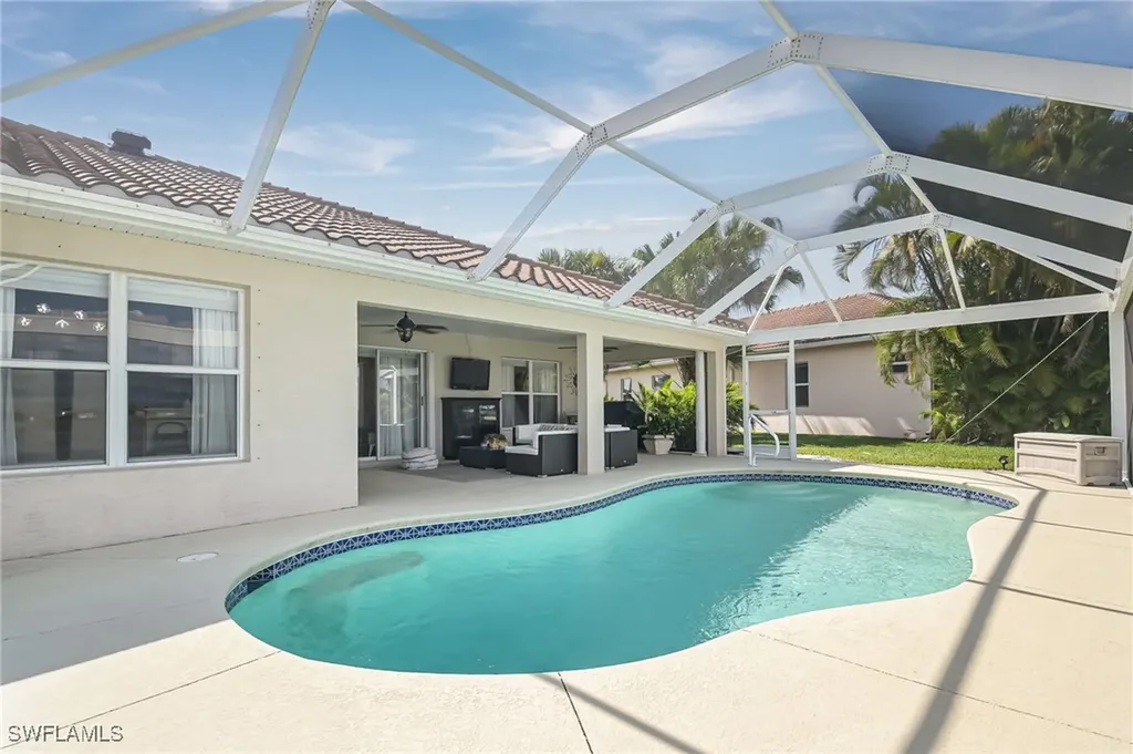 2250 Grove Drive Naples FL 34120
