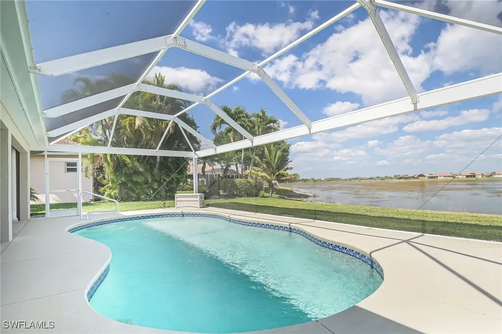 2250 Grove Drive Naples FL 34120